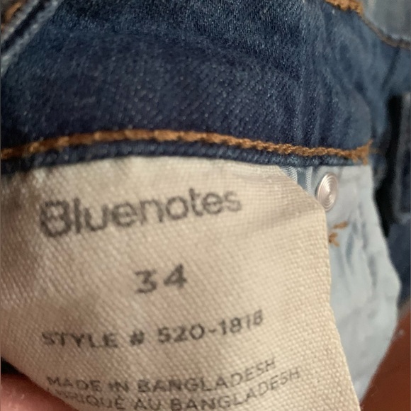 BLUENOTES Women’s Torn Jean Shorts Blue Size 34W - Picture 2 of 6